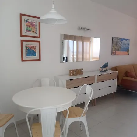 Vacacional Playa Apartment *